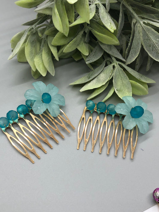 Baby Teal Acrylic Flower Teal  2.0" Beads Metal Side Comb Retro Vintage Style 2 pc