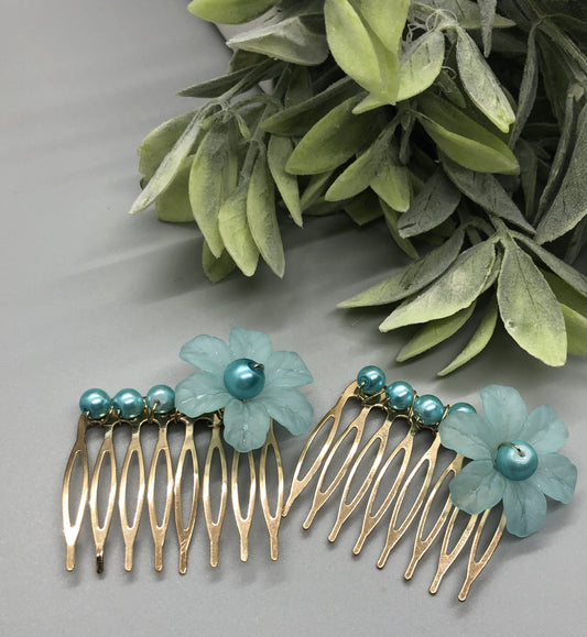 Baby Teal Acrylic Flower Baby Teal 2.0" Beads Metal Side Comb Retro Vintage Style 2 pc